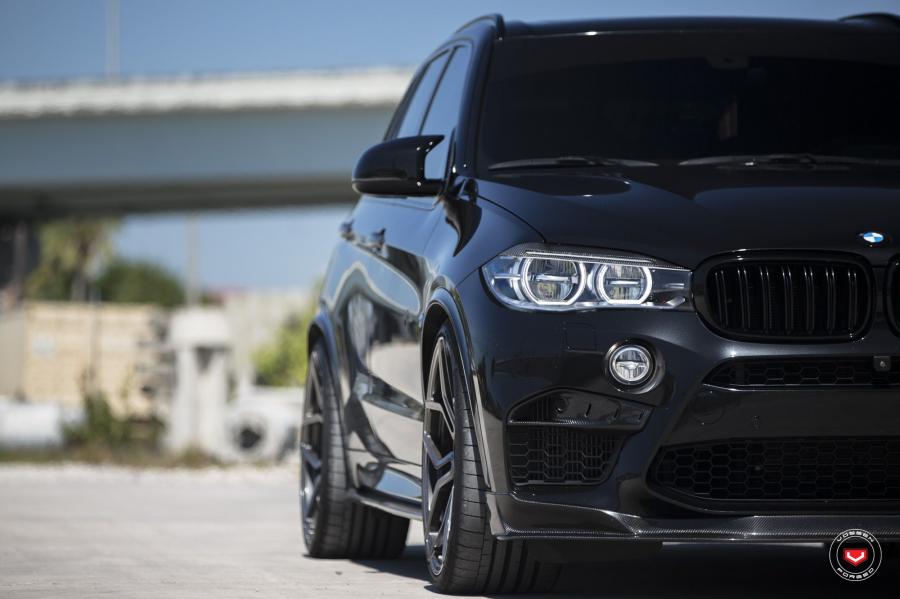 Детали экстерьера BMW X5 M on Vossen Wheels (HC-3) 2018 года  (фото 21 из 41)